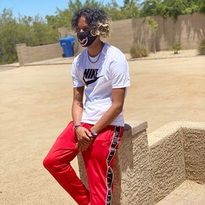 Meet your Posher, Cade